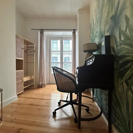 A Cozy Hideout * Lisboa